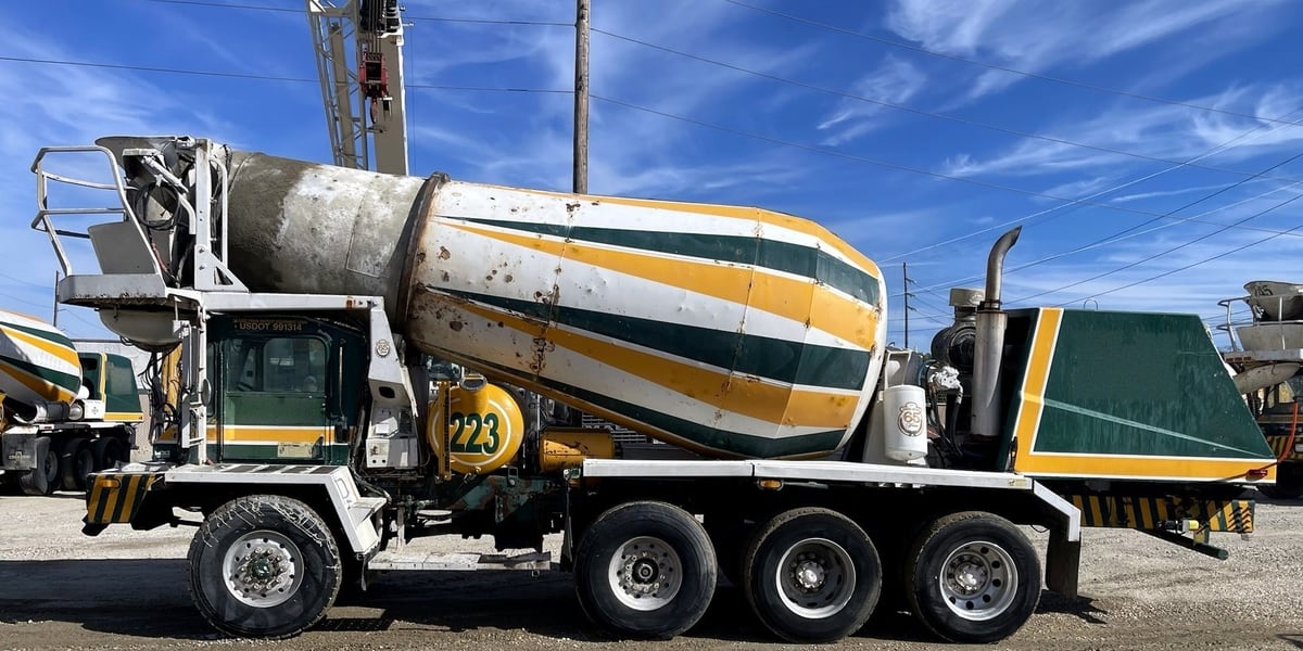 2003 Oshkosh S-Series Front Discharge Mixer, passenger side (stock TM-223)
